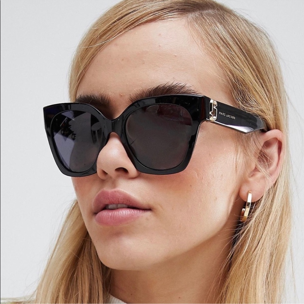 Marc Jacobs 182/s Sunglasses in BLACK with gold hardware